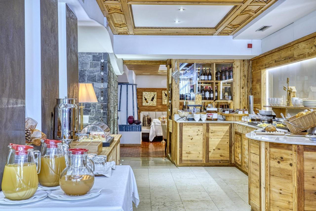 Majestic Hotel Madonna Extérieur photo